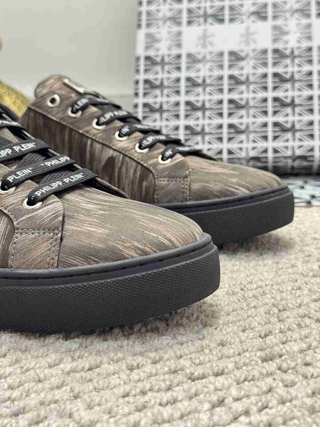 Philipp Plein Men’s PP PHILIPP Casual Sneakers 1159220