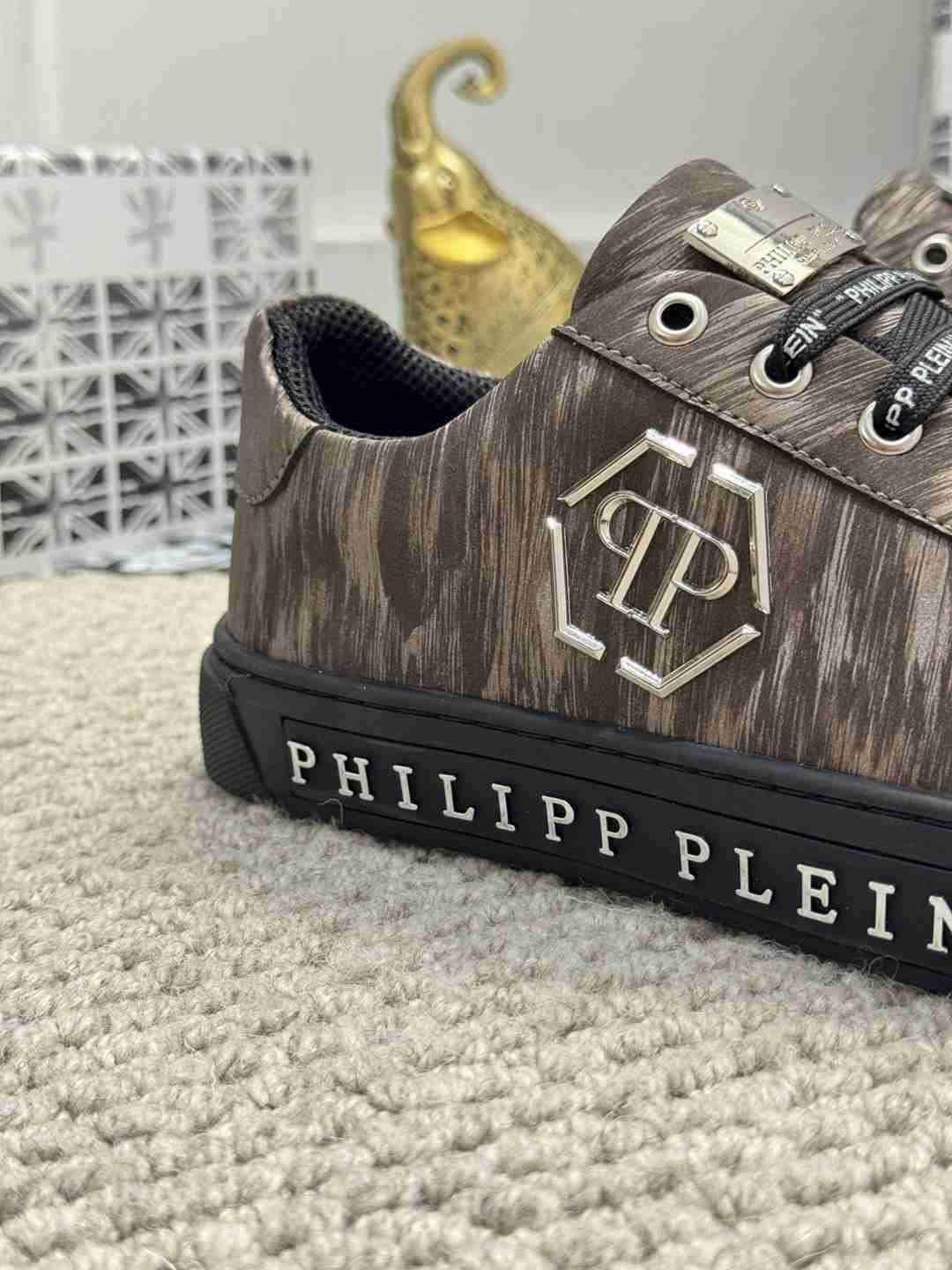 Philipp Plein Men’s PP PHILIPP Casual Sneakers 1159220