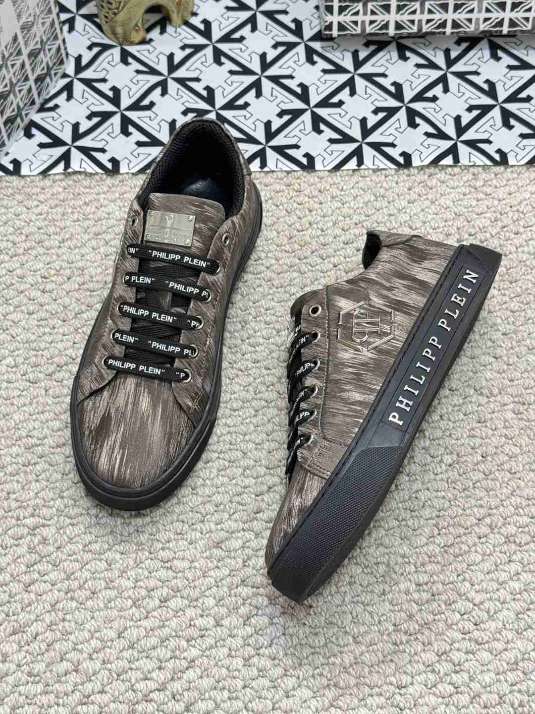 Philipp Plein Men’s PP PHILIPP Casual Sneakers 1159220