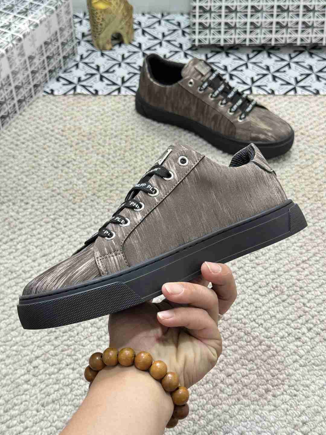 Philipp Plein Men’s PP PHILIPP Casual Sneakers 1159220