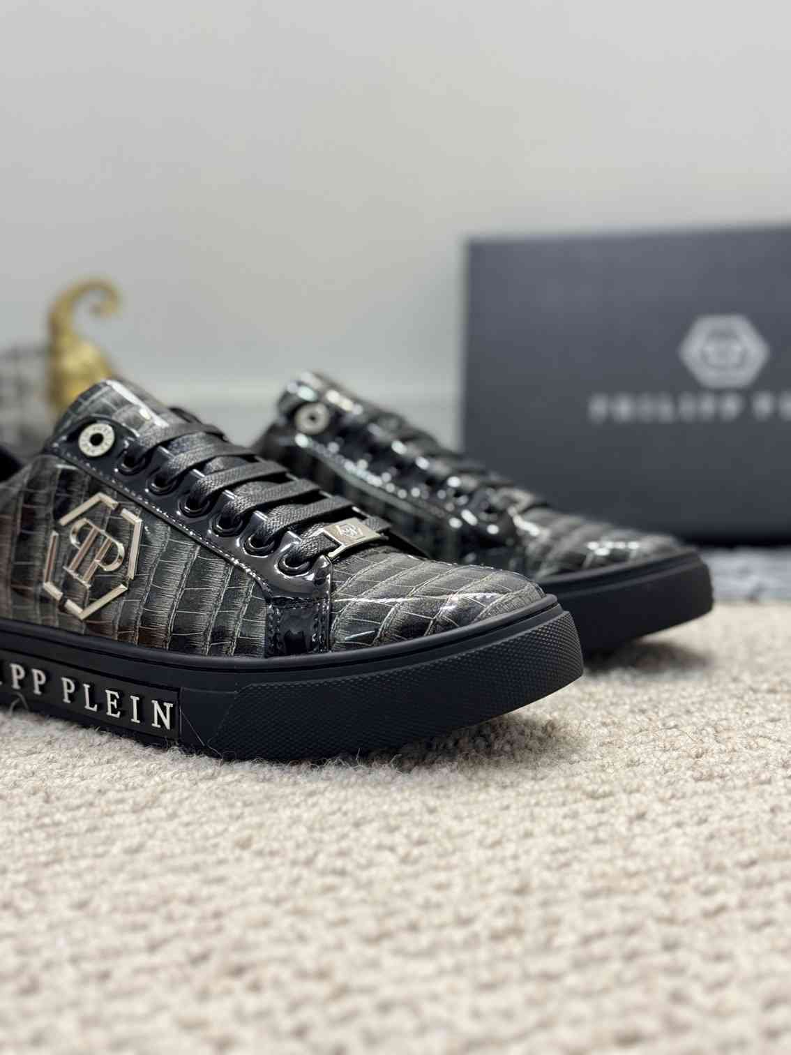 Philipp Plein Men’s PHILIPP PLEIN- Casual Sneakers 1159220