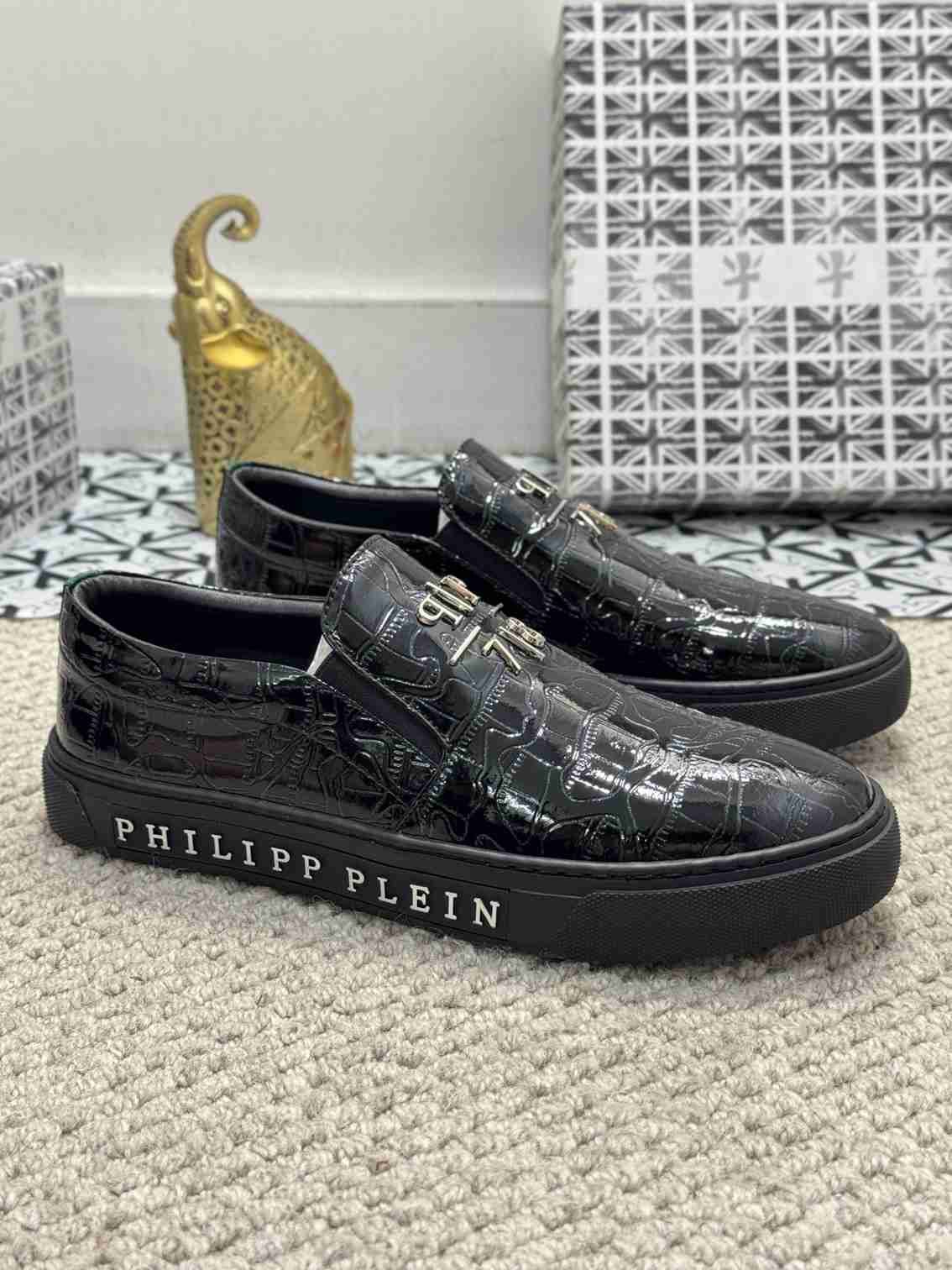 Philipp Plein Men's Logo Sneakers 1159220