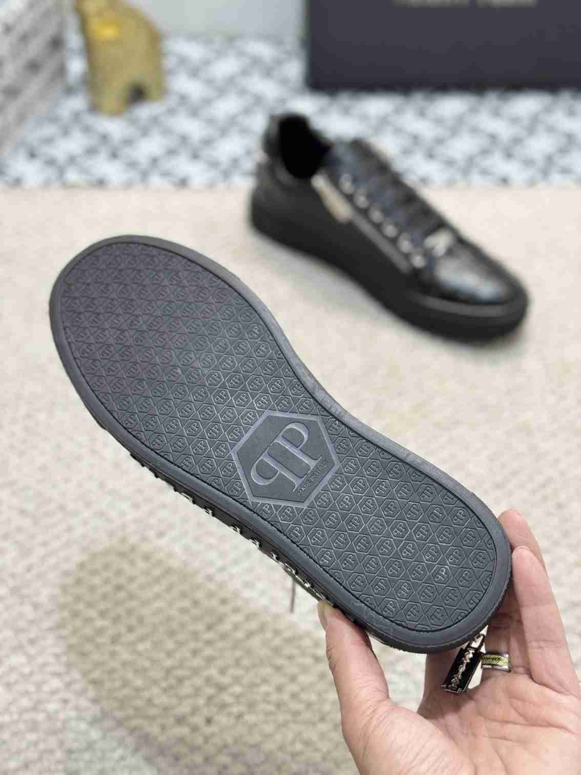 Philipp Plein Men’s Soft lambskin Sneakers 1159220