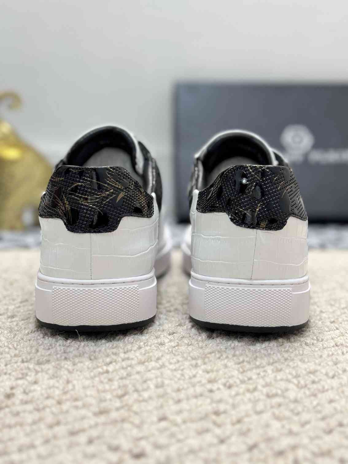 Philipp Plein Men’s Soft lambskin Sneakers 1159220