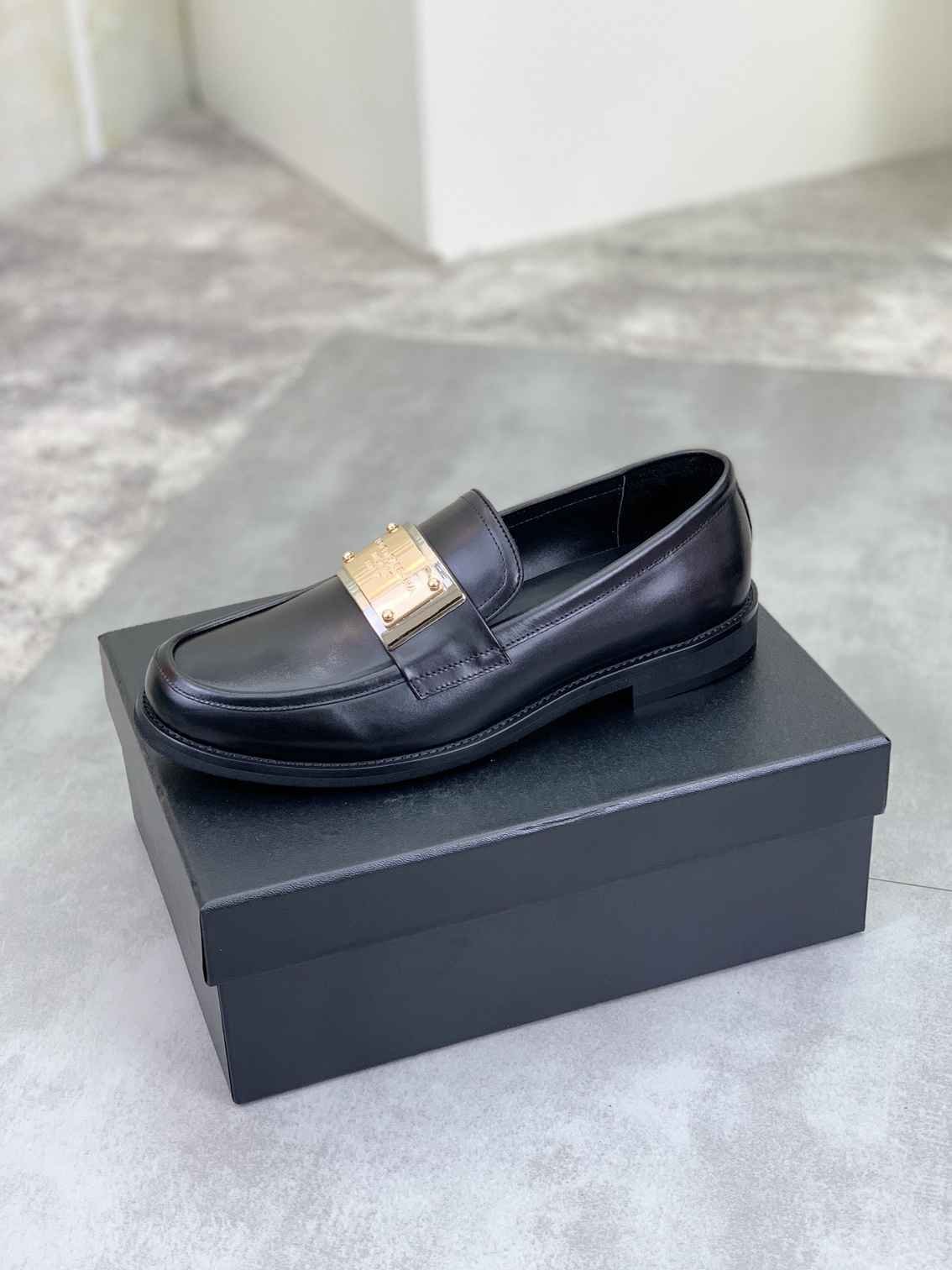 Dolce & Gabbana DG Dress Shoes Colorway 1 1081310