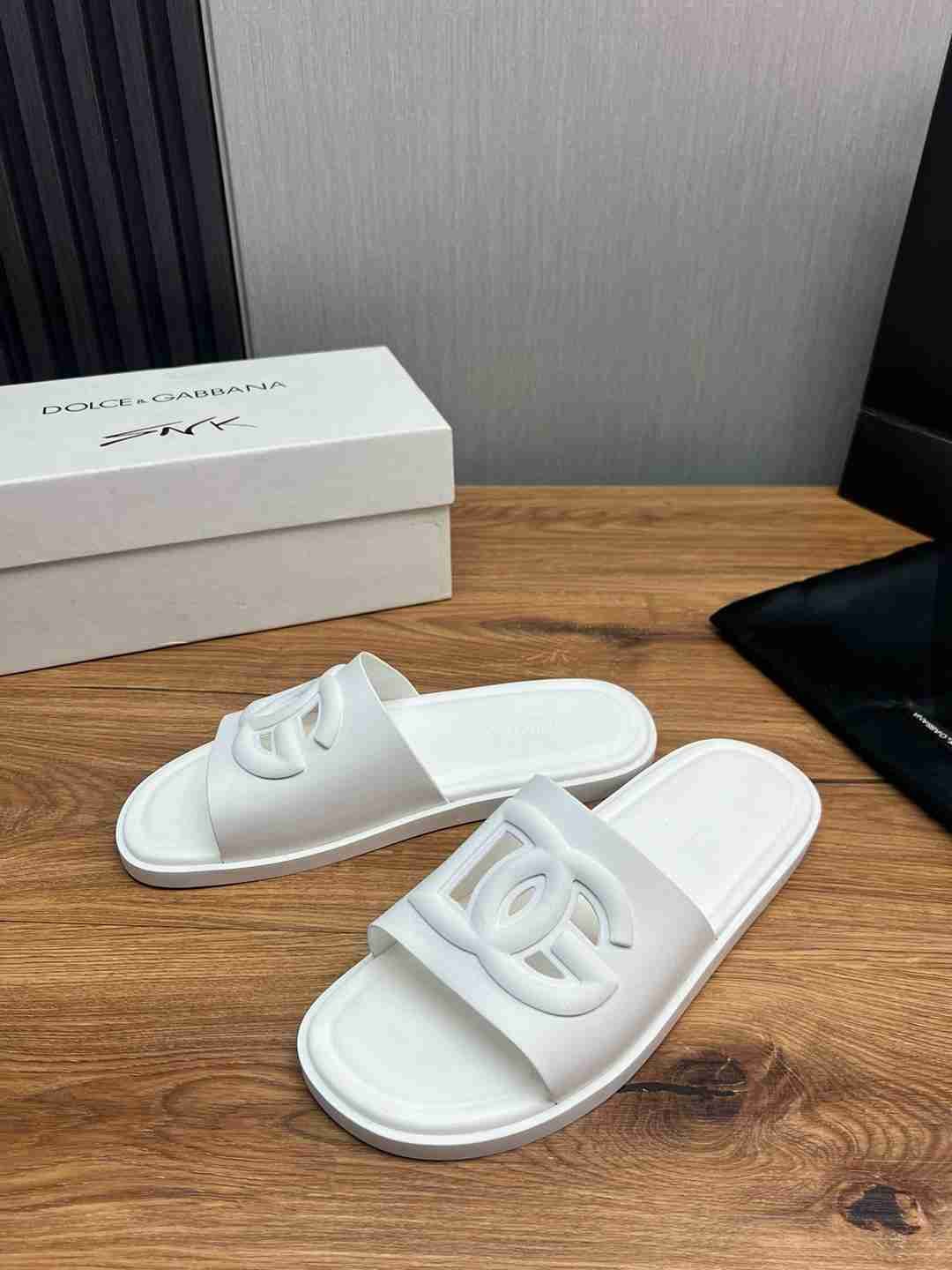 Dolce & Gabbana Dolce gabbanaDG Slides Colorway 1 1509160DOLCE
