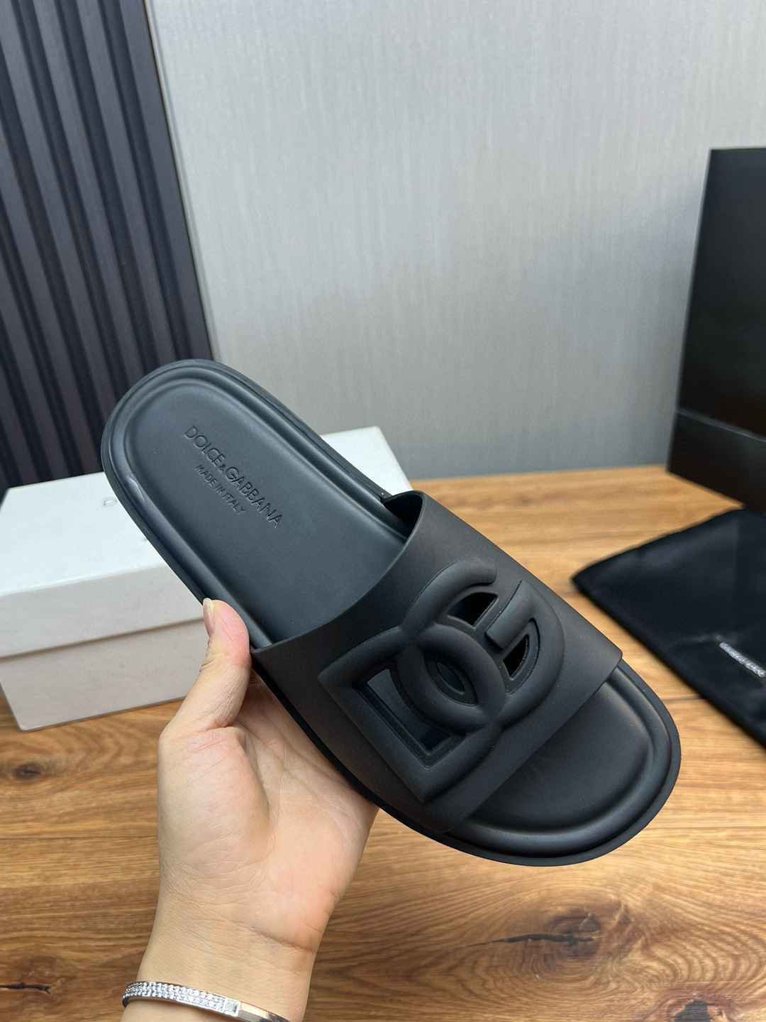 Dolce & Gabbana Dolce gabbanaDG Slides 1509160DOLCE