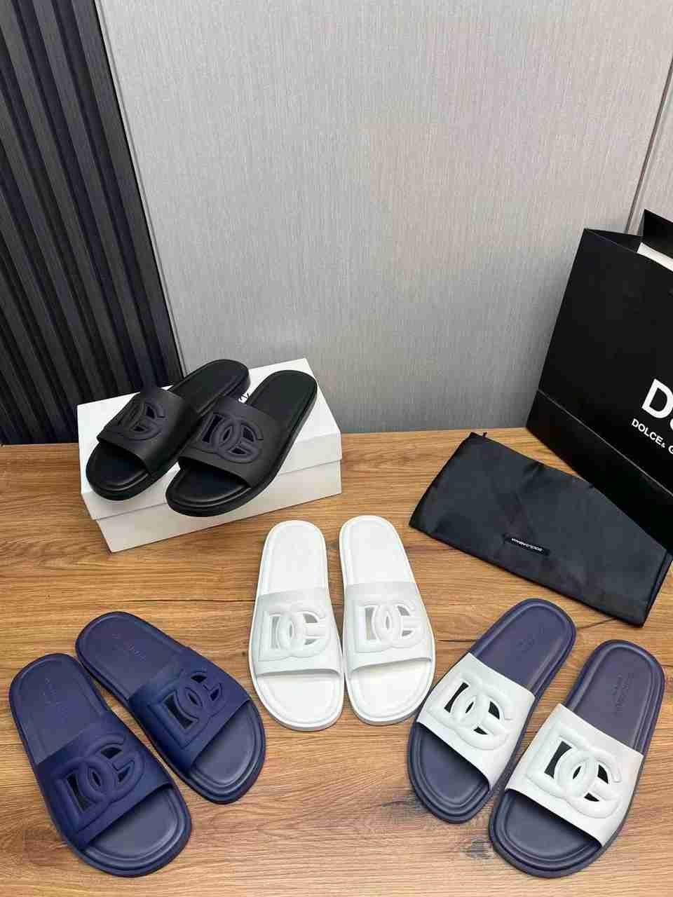 Dolce & Gabbana Dolce gabbanaDG Slides 1509160DOLCE