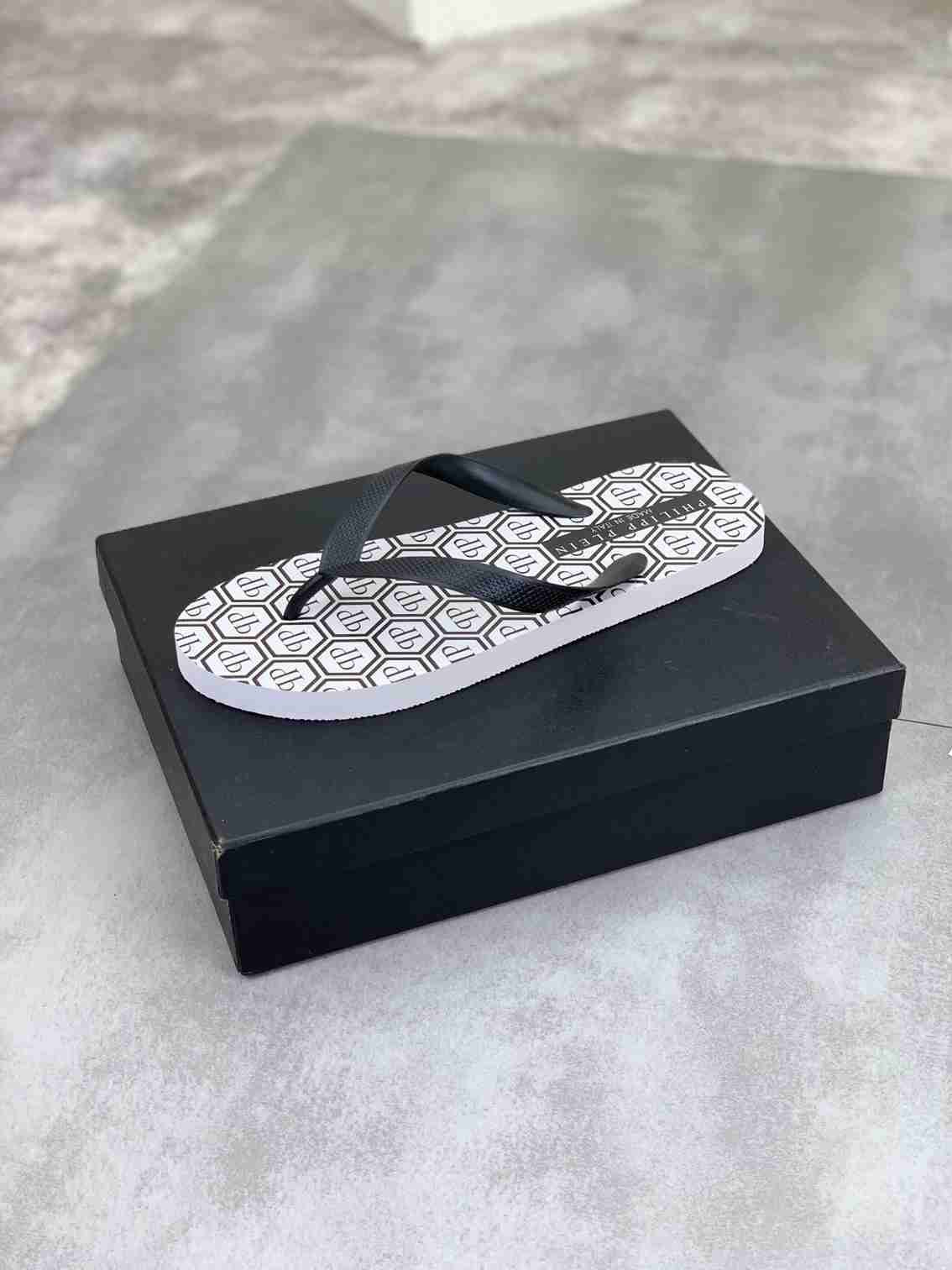 Philipp Plein PP Slides Colorway 9 1081130