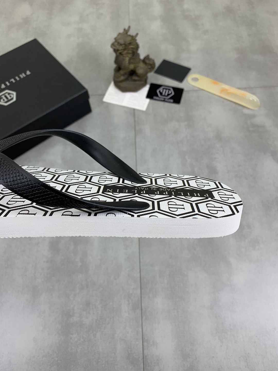 Philipp Plein PP Slides Colorway 9 1081130