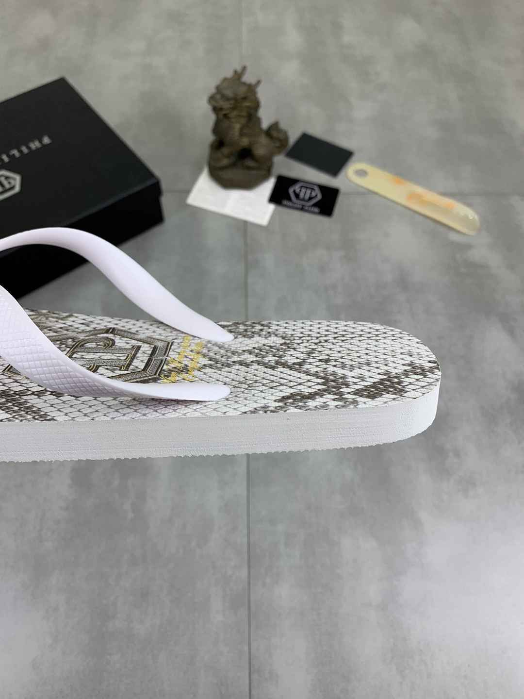Philipp Plein PP Slides Colorway 8 1081130