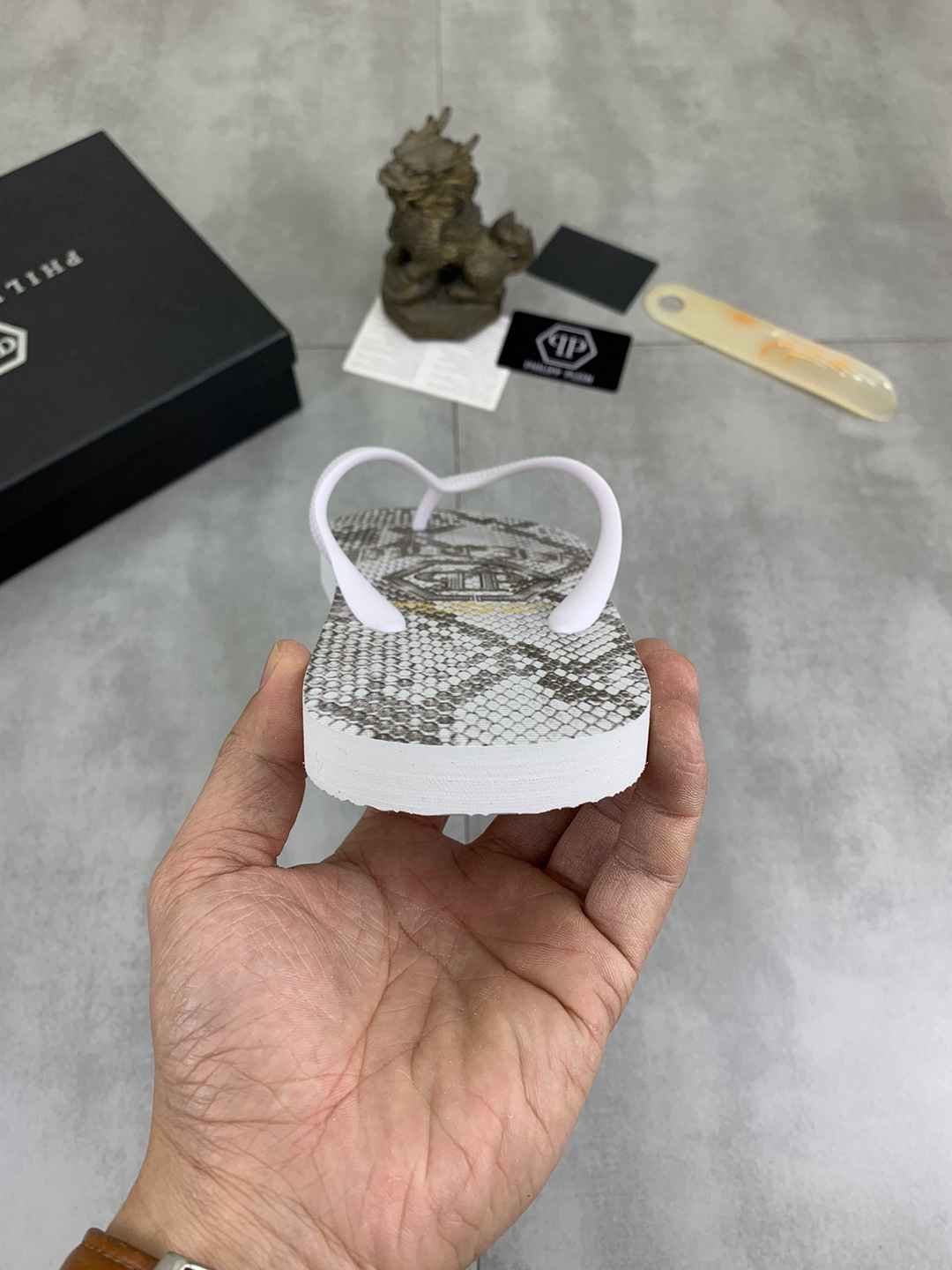 Philipp Plein PP Slides Colorway 8 1081130