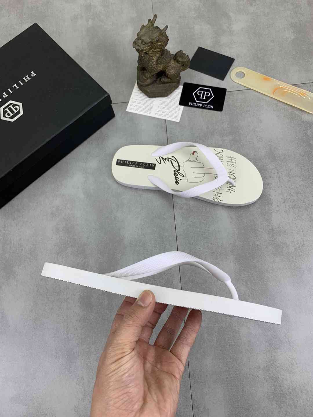 Philipp Plein PP Slides 1081130