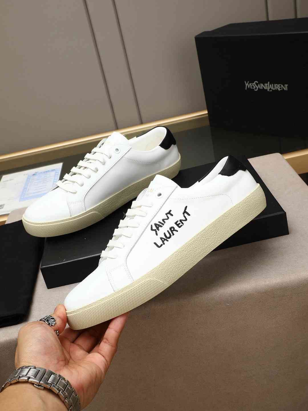 Saint Laurent Men’s YSI logo Sneakers 1308230