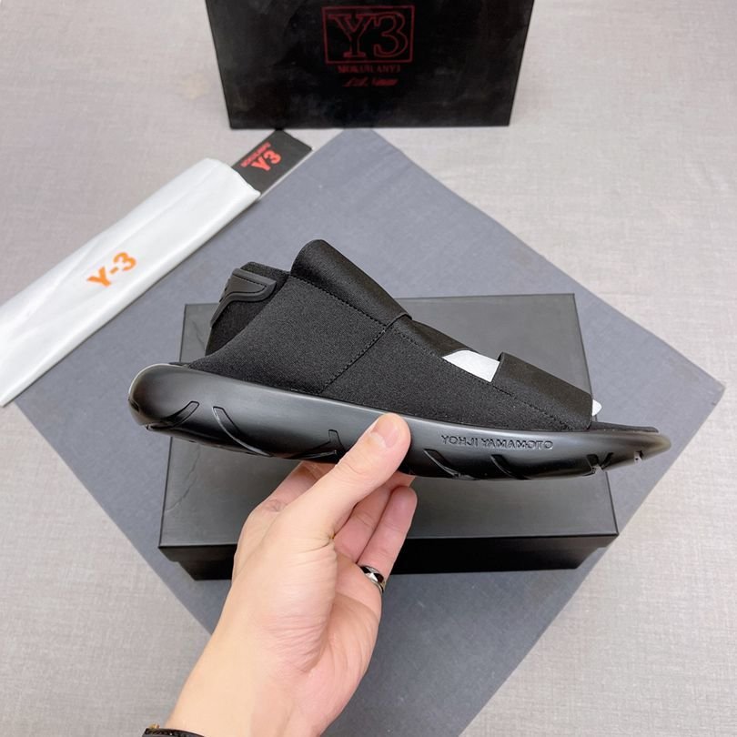 Y-3 em e327916 Sandals Colorway 8 1628170-8