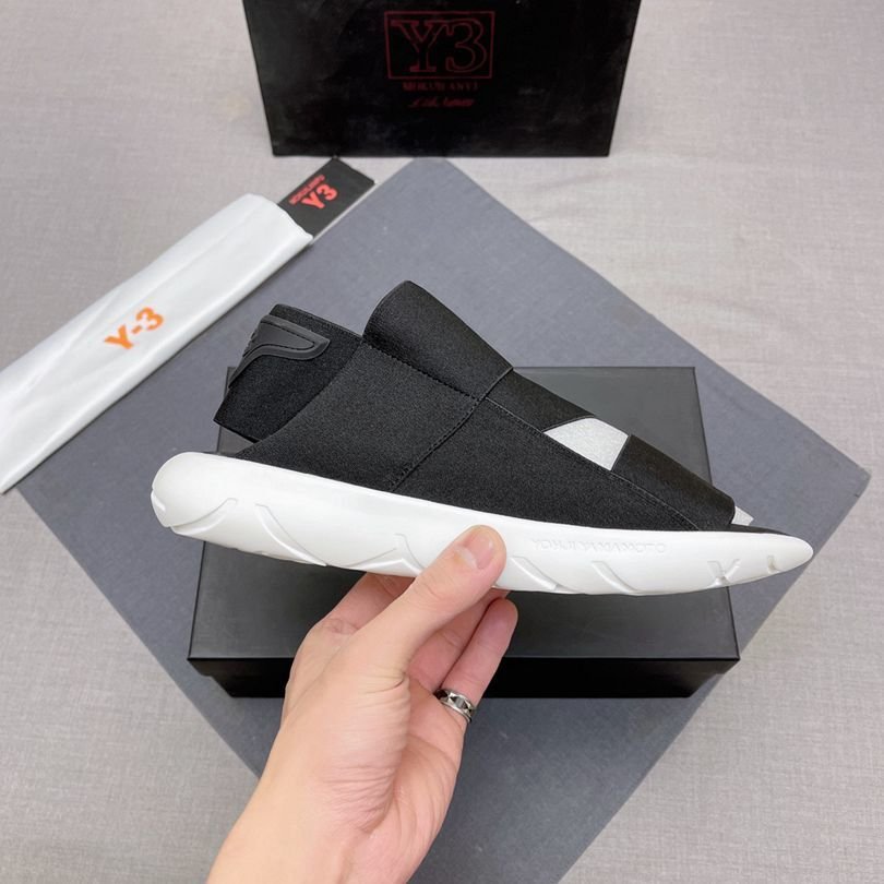 Y-3 em e327916 Sandals Colorway 6 1628170-6