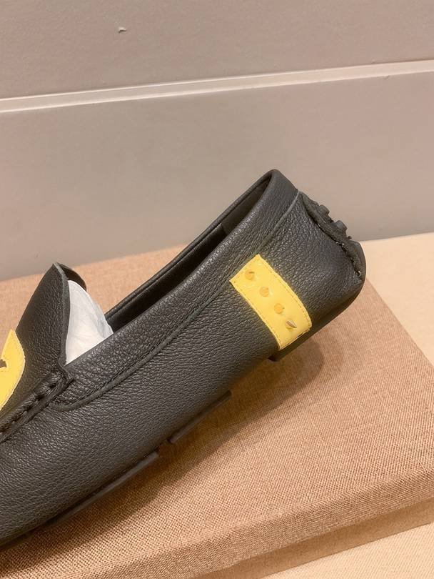 Fendi Calfskin leather Sneakers 1617220