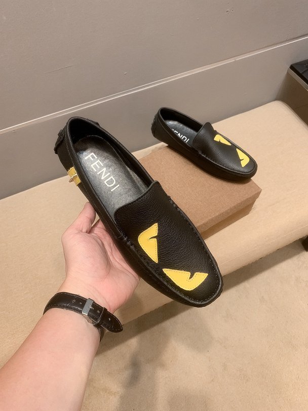 Fendi Calfskin leather Sneakers 1617220