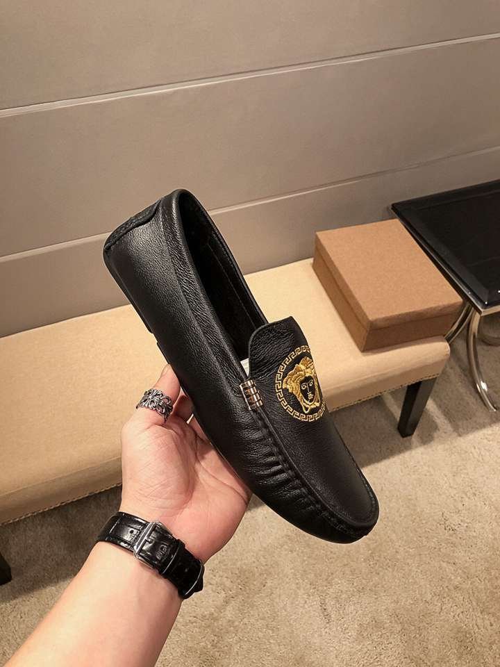 Versace Men’s Leather Loafers Colorway 8 1617220-8