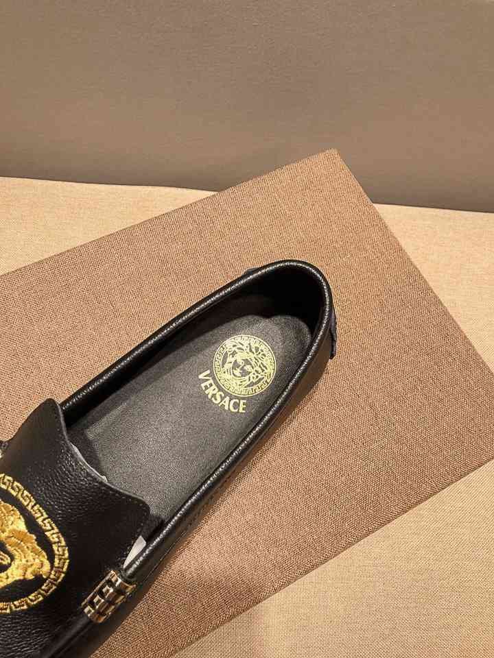Versace Men’s Leather Loafers Colorway 8 1617220-8