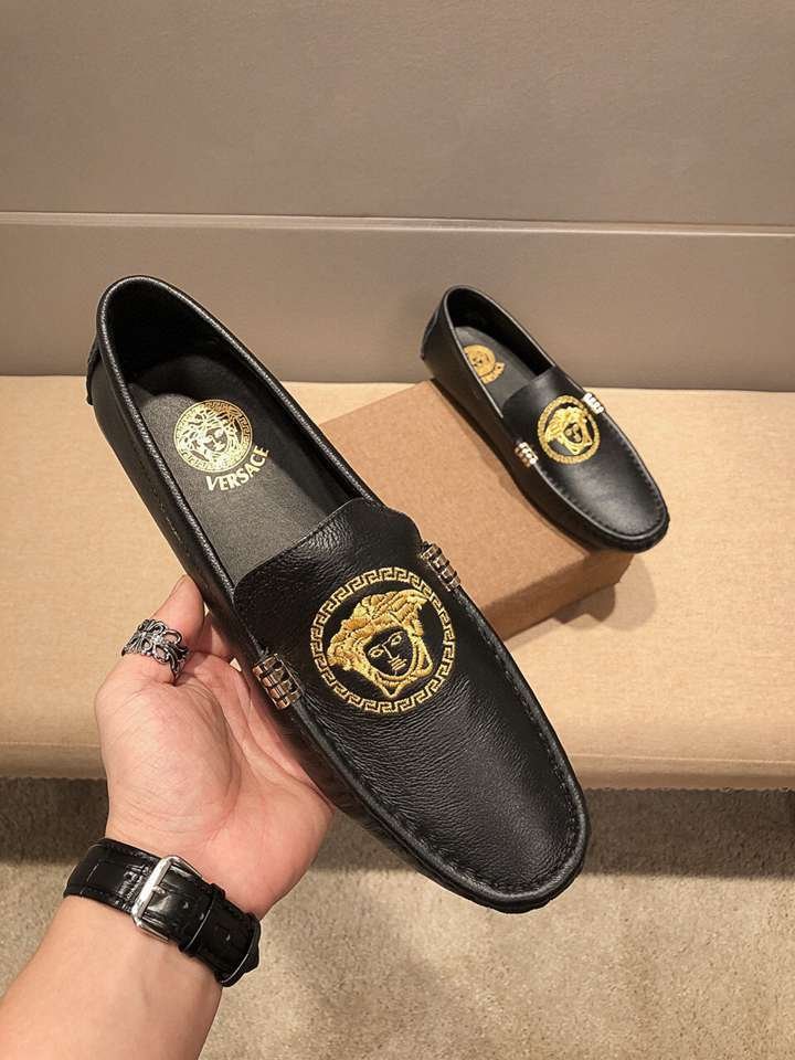 Versace Men’s Leather Loafers Colorway 8 1617220-8