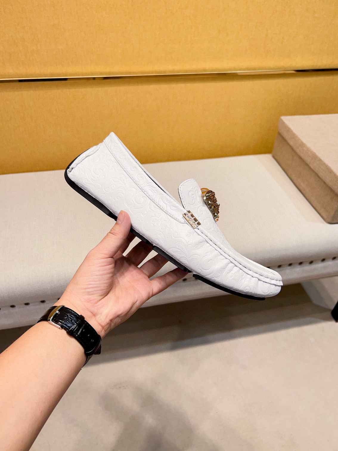 Versace Men’s LOGO Sneakers Colorway 10 1617210-10
