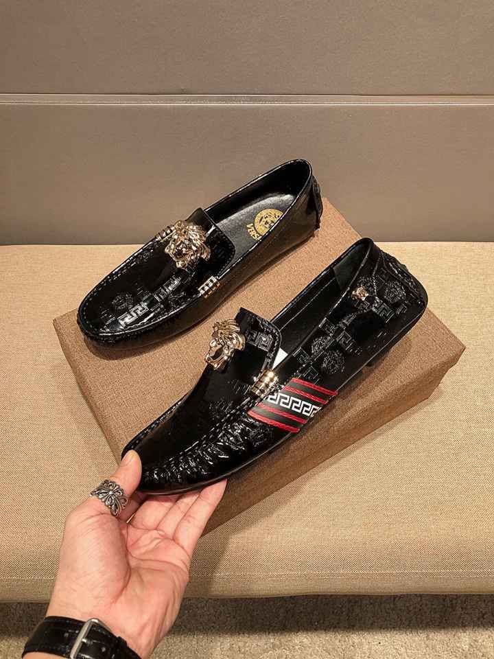 Versace Men’s Durable rubber Sneakers Colorway 2 1617210-2