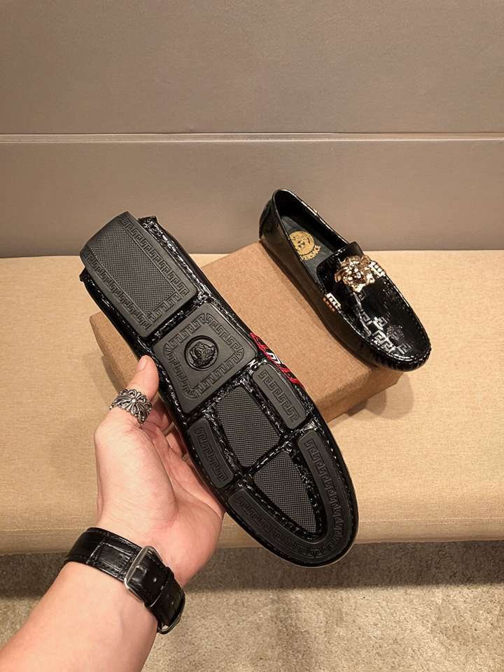 Versace Men’s Durable rubber Sneakers Colorway 2 1617210-2