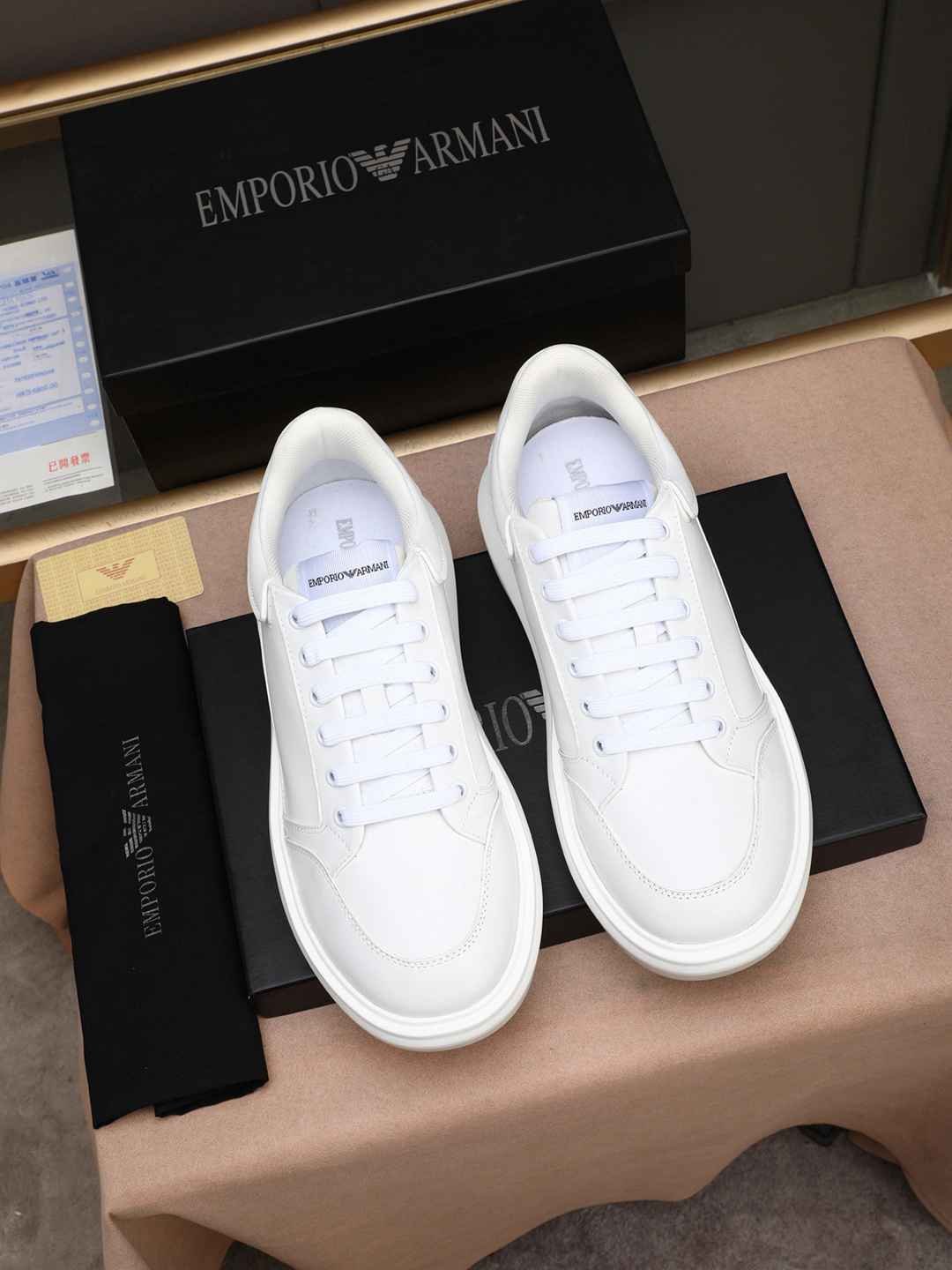 Armani Men’s GIORGIO logo Casual Sneakers Colorway 2 1308260-2