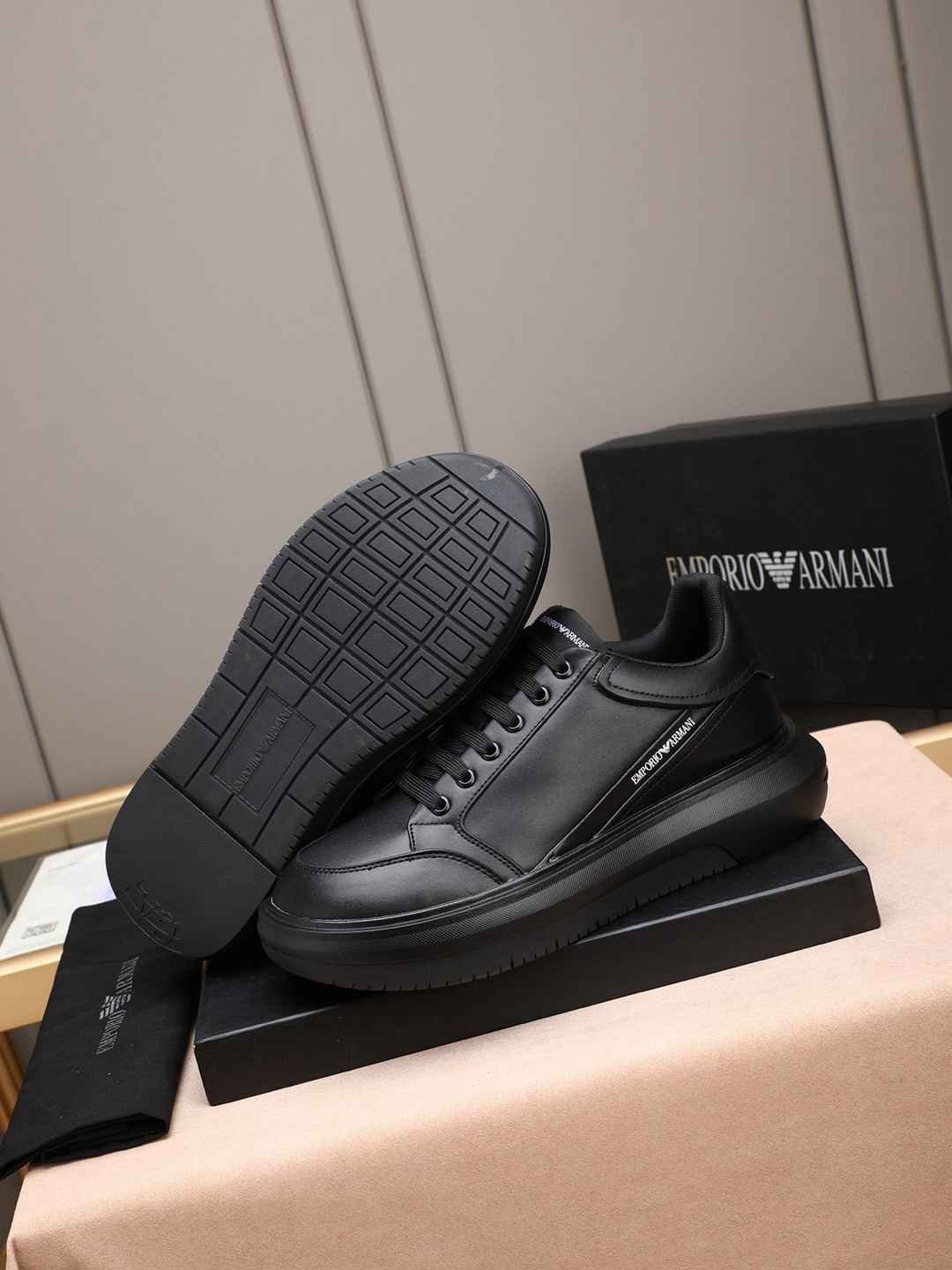 Armani Men’s GIORGIO logo Casual Sneakers Colorway 1 1308260-1