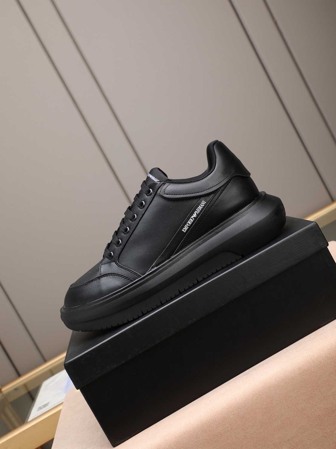 Armani Men’s GIORGIO logo Casual Sneakers Colorway 1 1308260-1