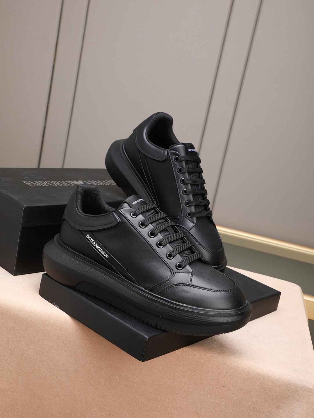 Armani Men’s GIORGIO logo Casual Sneakers Colorway 1 1308260-1
