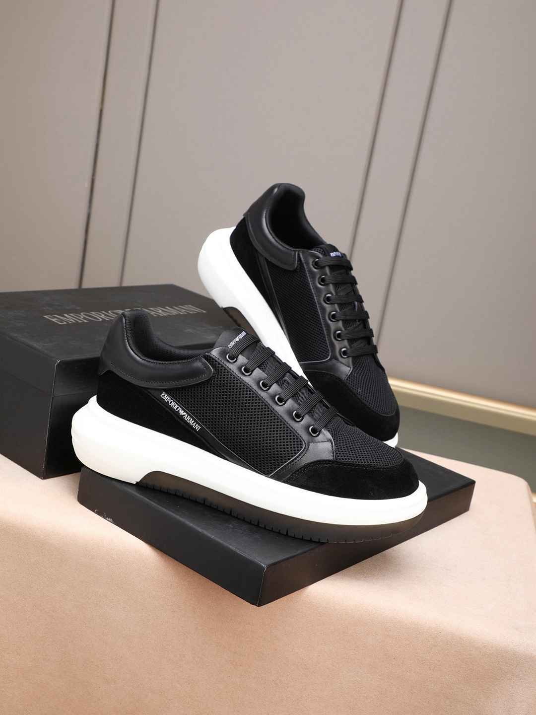Armani Men’s GIORGIO logo Casual Sneakers Colorway 10 1308250-10