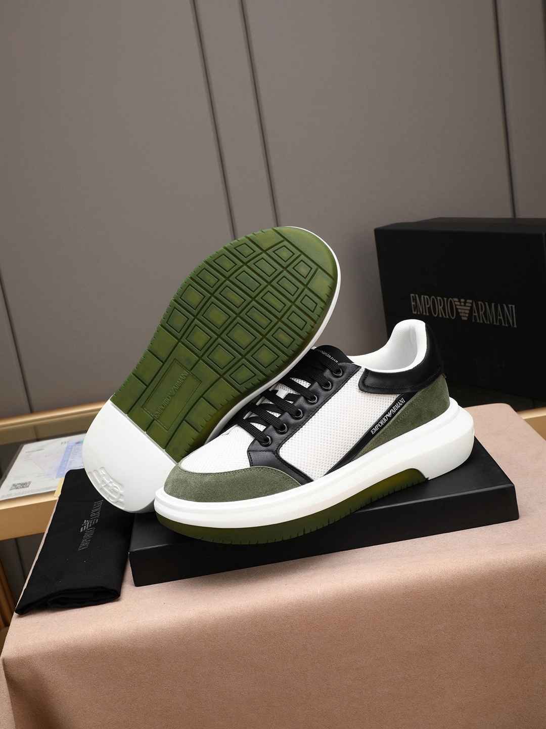 Armani Men’s GIORGIO logo Casual Sneakers Colorway 8 1308250-8