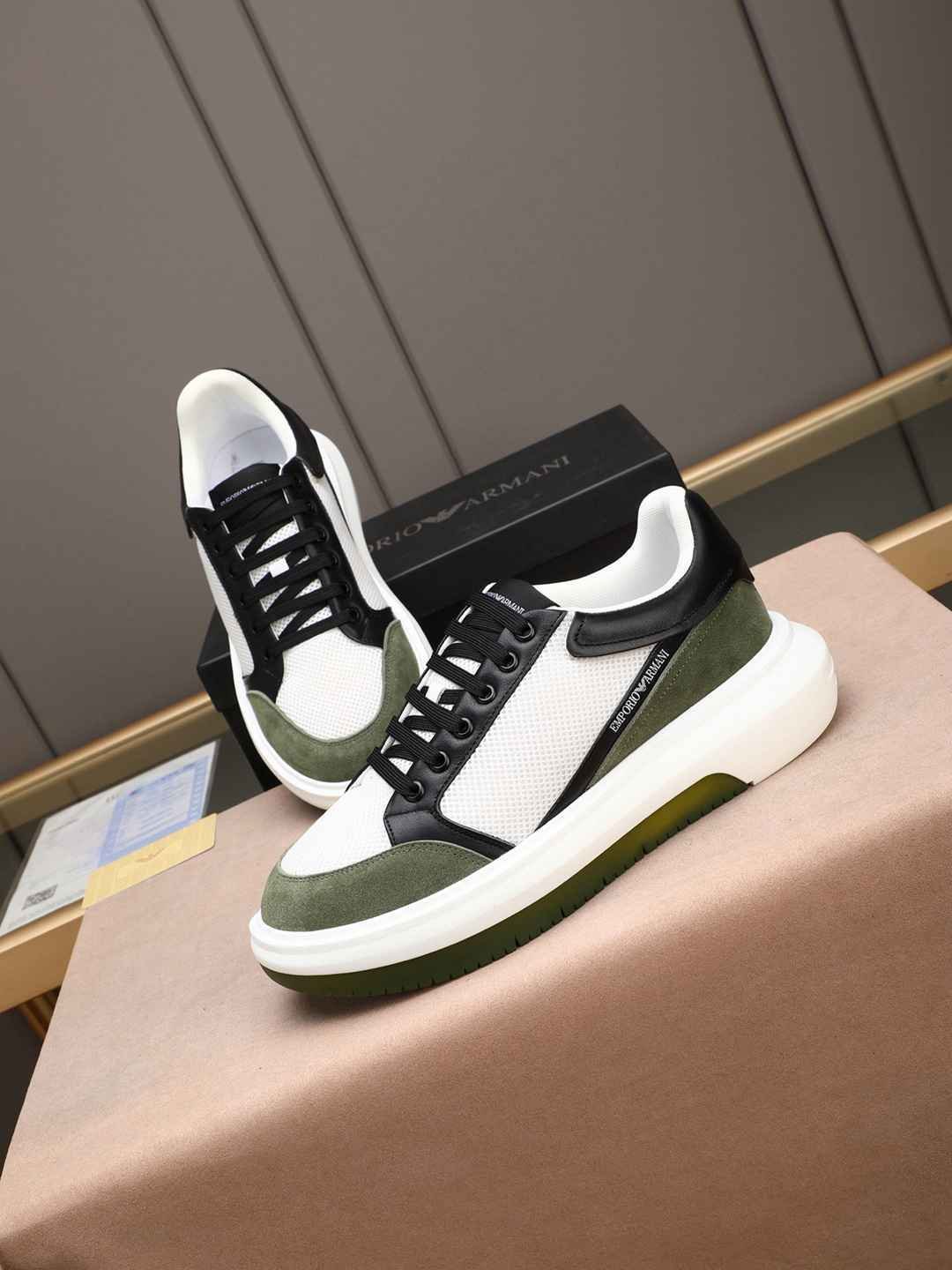 Armani Men’s GIORGIO logo Casual Sneakers Colorway 8 1308250-8