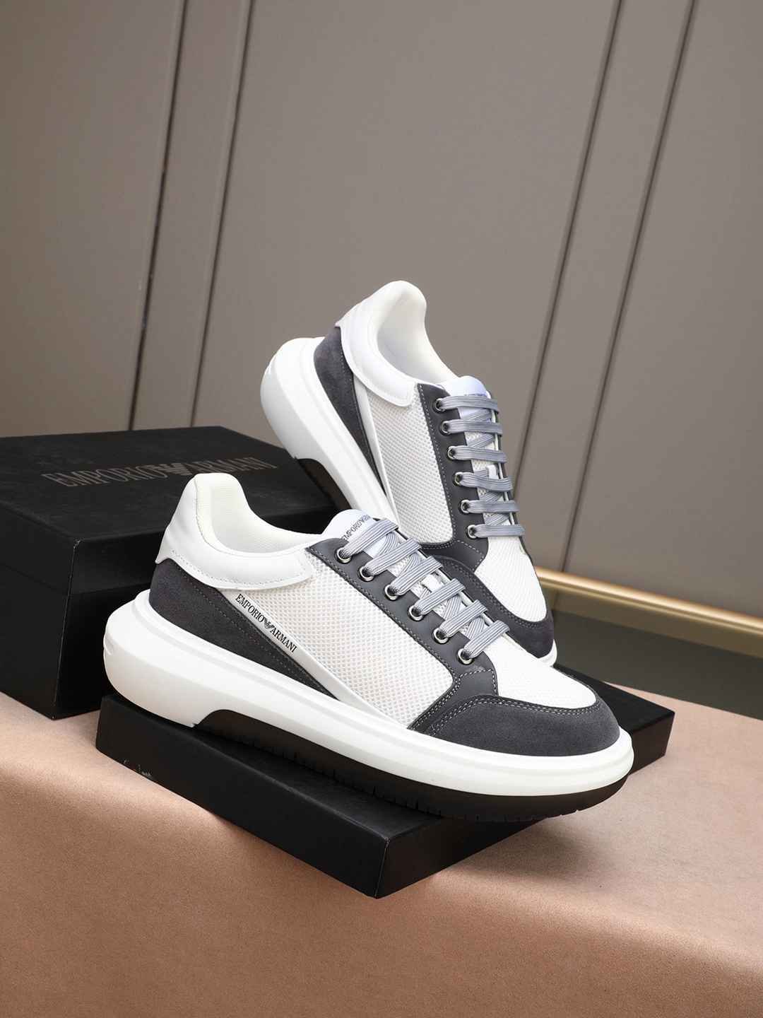 Armani Men’s GIORGIO logo Casual Sneakers Colorway 7 1308250-7
