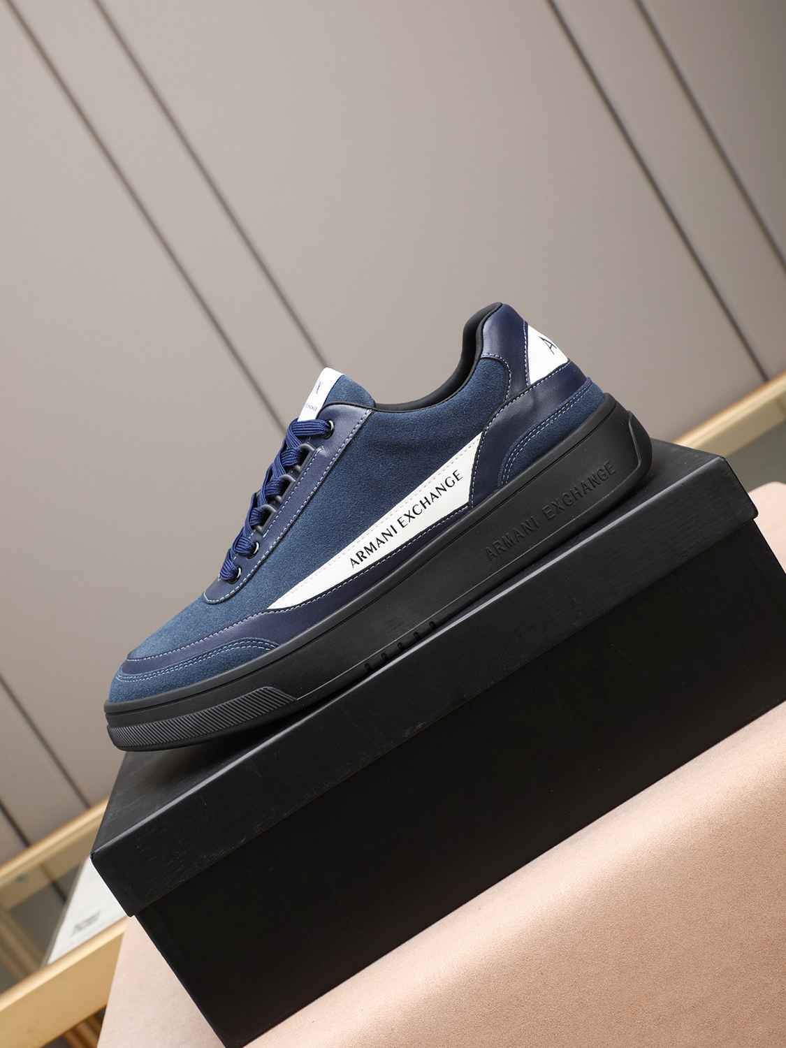 Armani Men’s GIORGIO logo Casual Sneakers Colorway 17 1308230-17