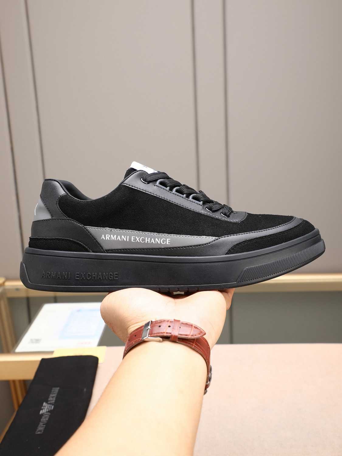 Armani Men's GIORGIO logo Casual Sneakers Colorway 16 1308230-16