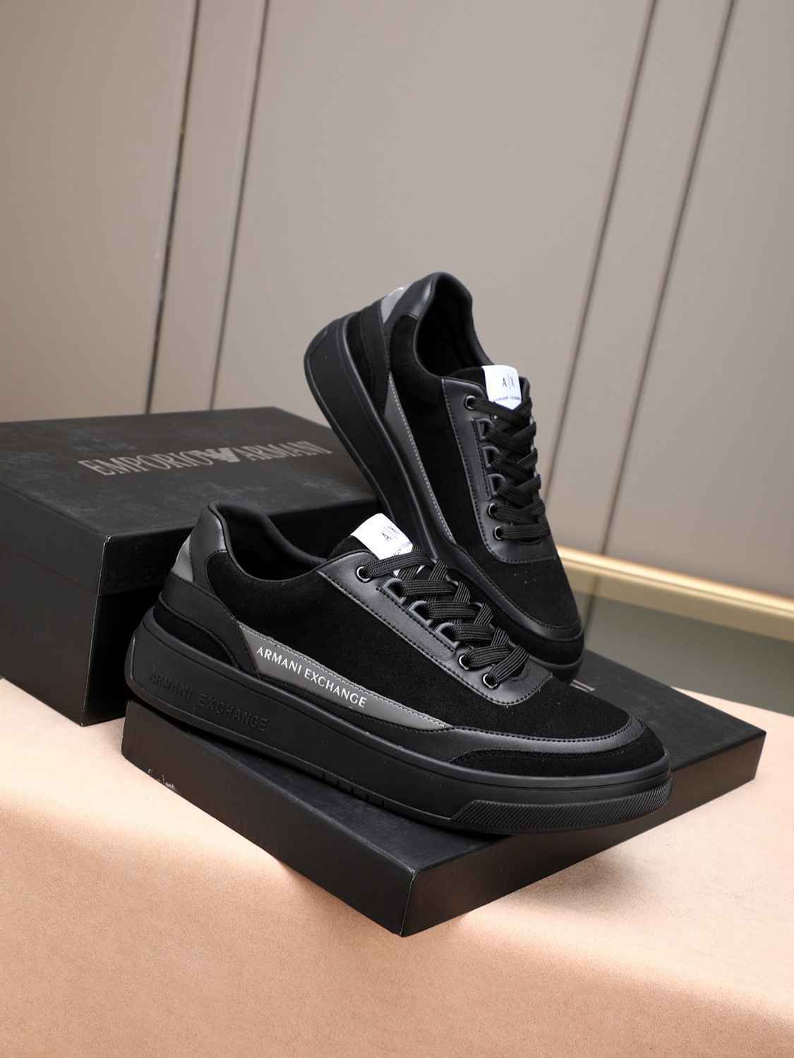 Armani Men’s GIORGIO logo Casual Sneakers Colorway 16 1308230-16