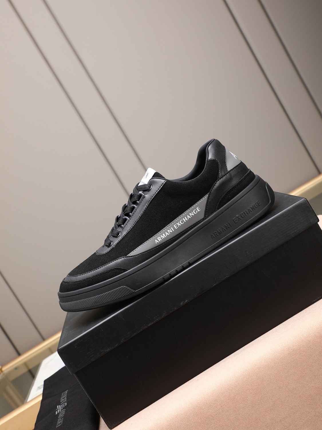 Armani Men’s GIORGIO logo Casual Sneakers Colorway 16 1308230-16