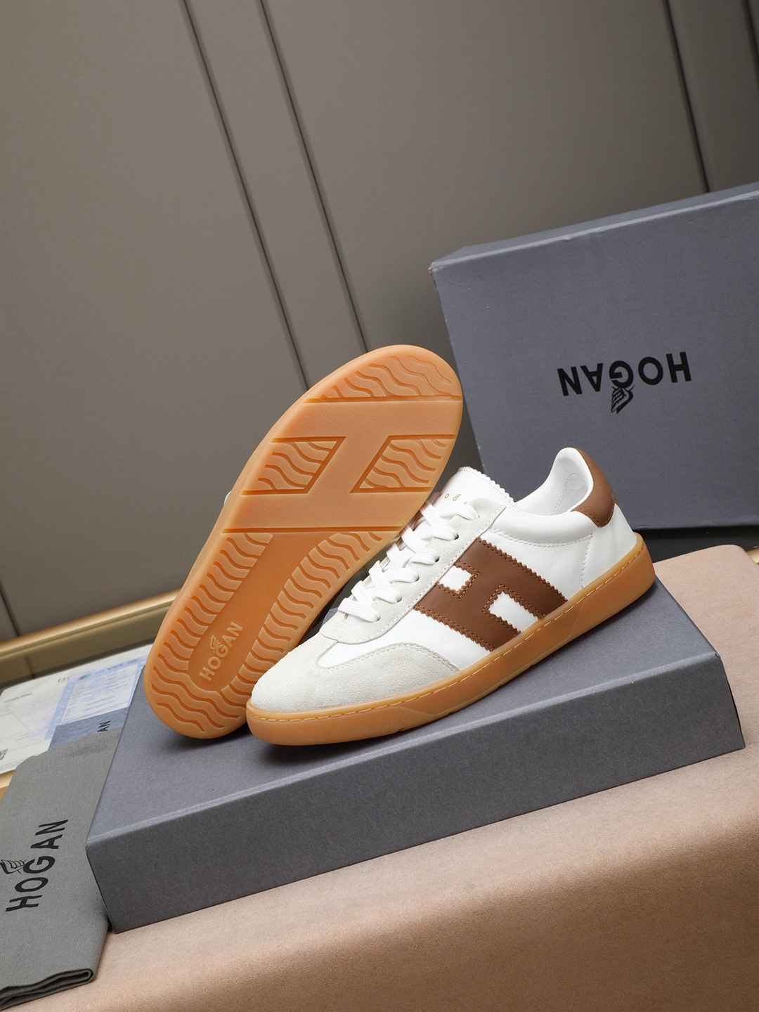 Hogan Platform CM Trainer Sneakers 1308340