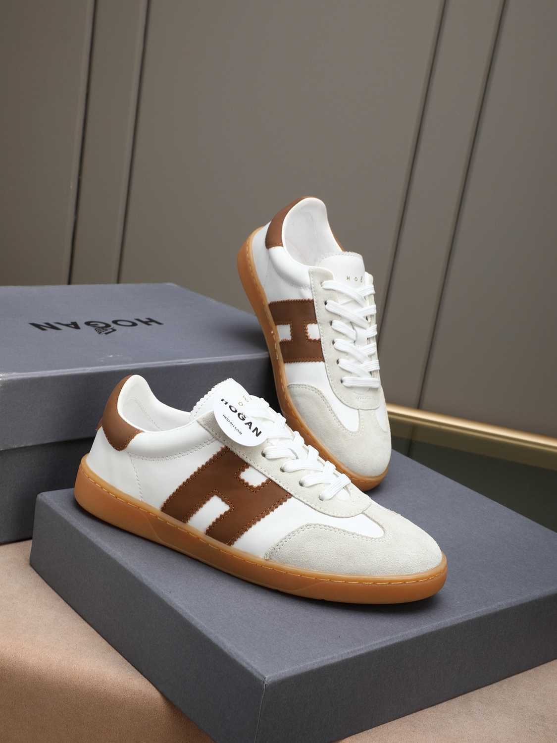 Hogan Platform CM Trainer Sneakers 1308340