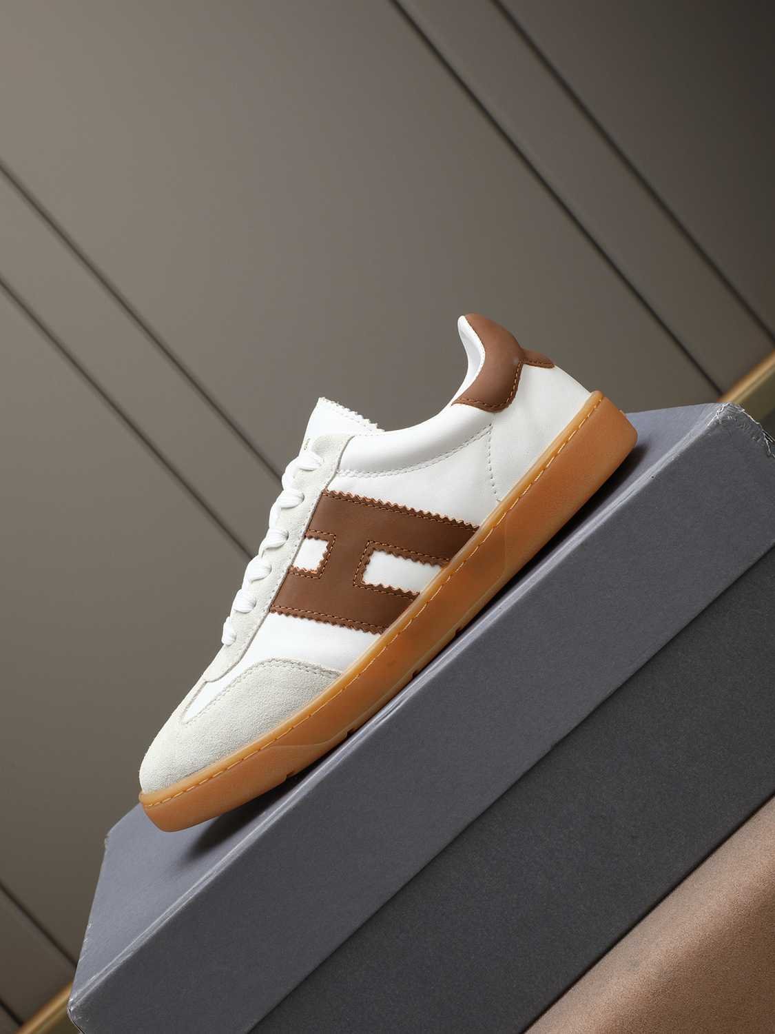 Hogan Platform CM Trainer Sneakers 1308340