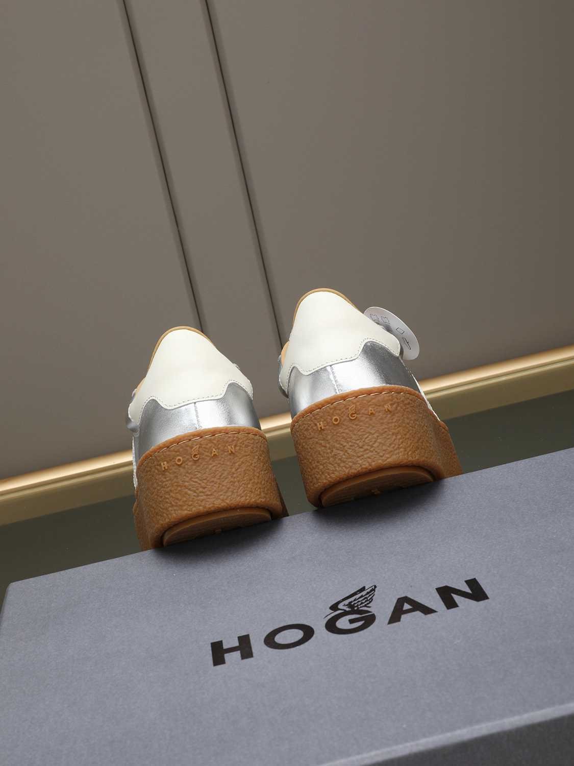 Hogan Women’s Platform H698 Trainer Sneakers Colorway 14 1308350-14