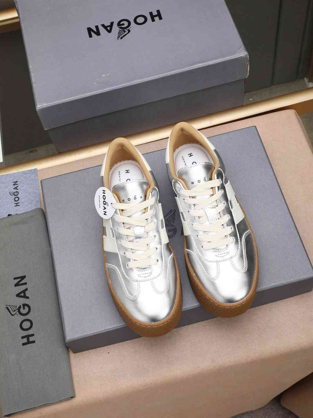 Hogan Women’s Platform H698 Trainer Sneakers Colorway 14 1308350-14