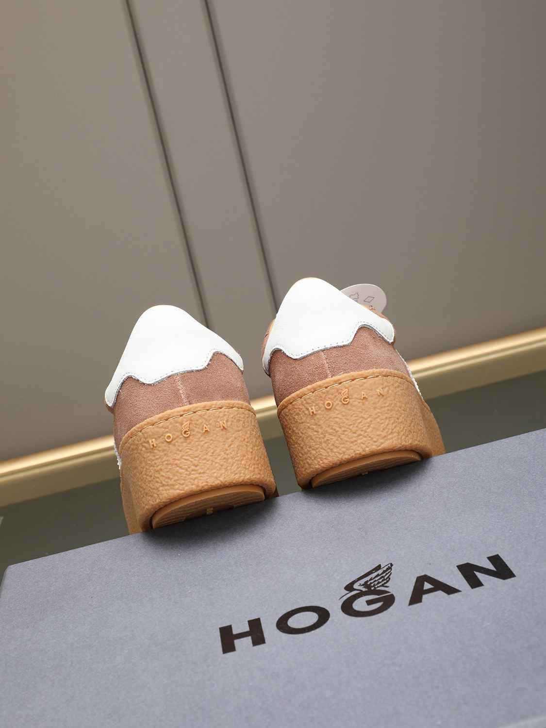 Hogan Women’s Platform H698 Trainer Sneakers Colorway 11 1308350-11