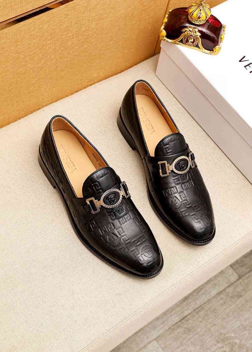 Versace Calfskin leather Dress Shoes Colorway 1 1615251-1