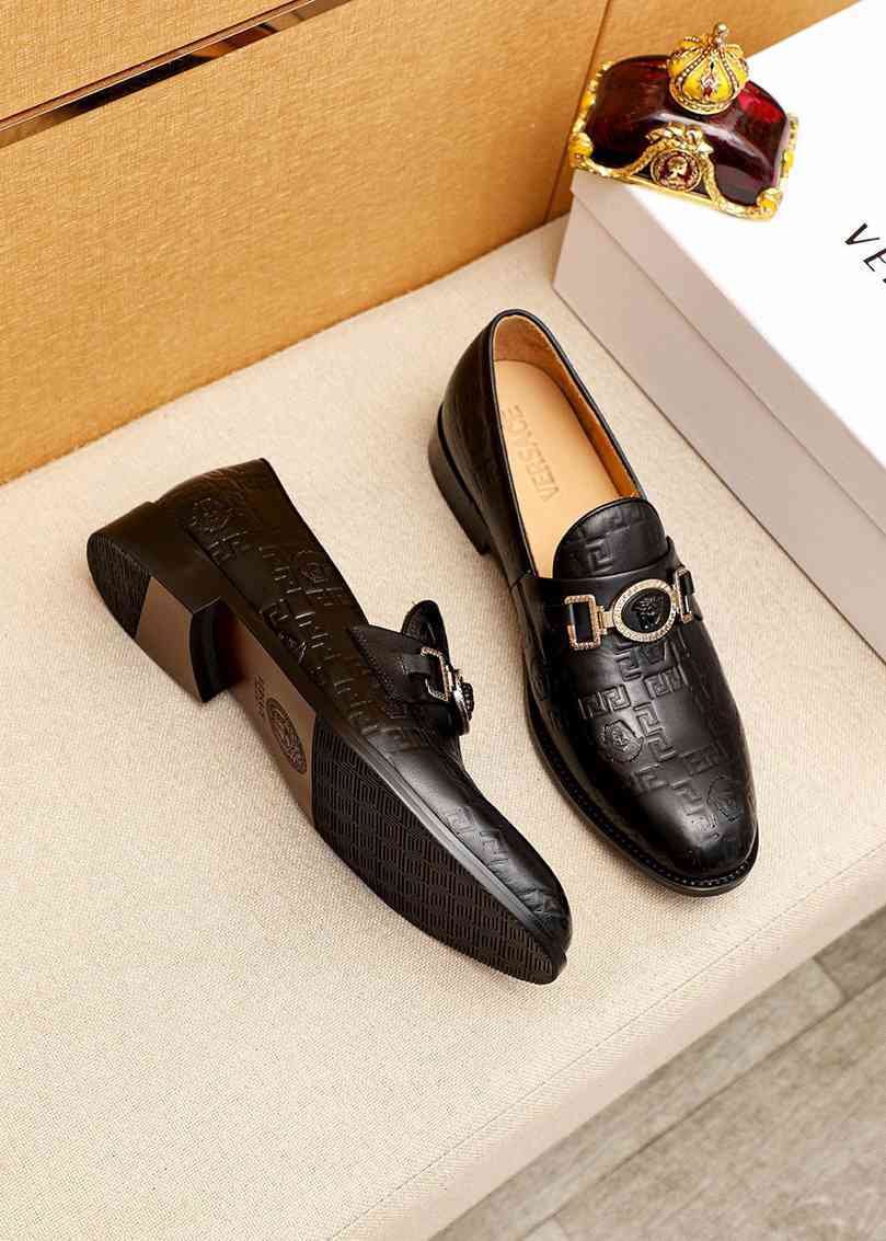 Versace Calfskin leather Dress Shoes Colorway 1 1615251-1