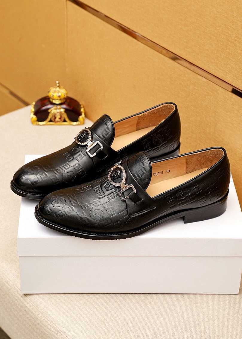 Versace Calfskin leather Dress Shoes Colorway 1 1615251-1