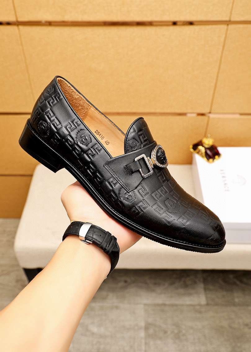 Versace Calfskin leather Dress Shoes Colorway 1 1615251-1